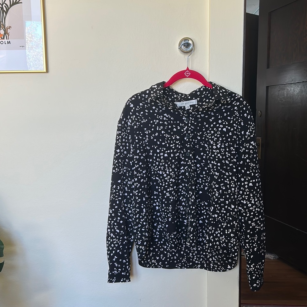 The good jane black cheetah print blouse size small